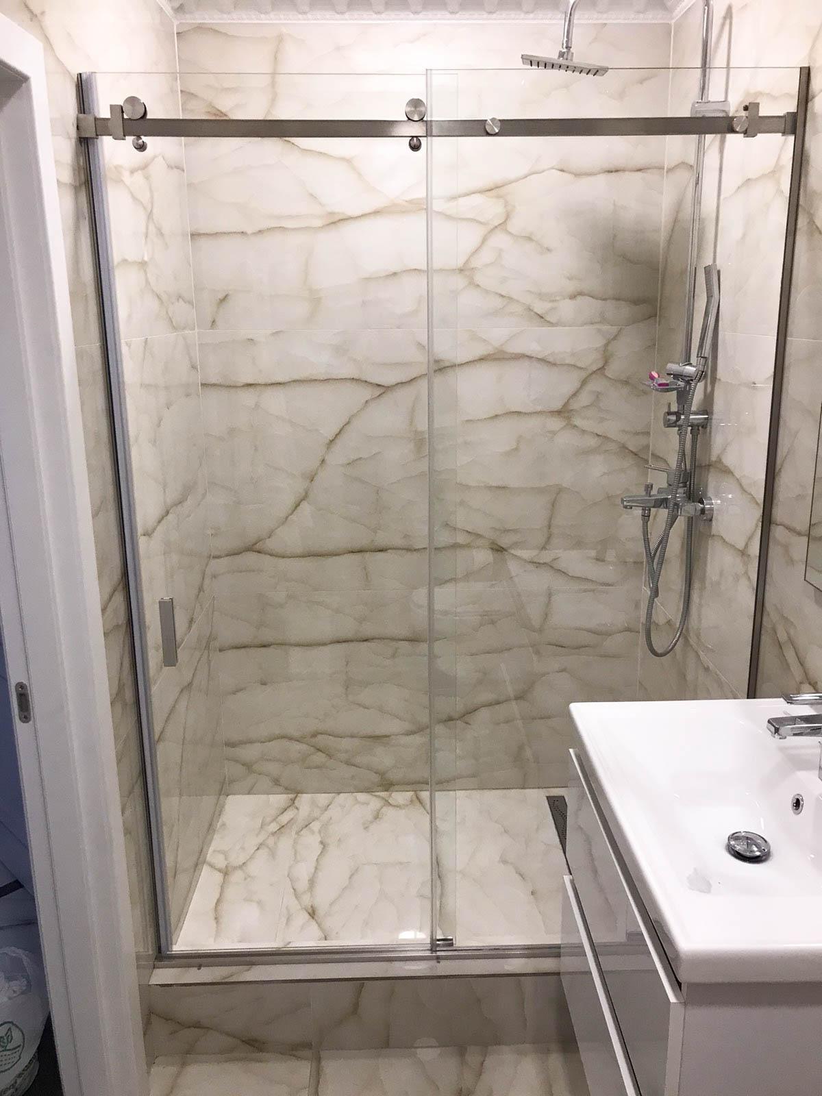 Cabină duș sticlă